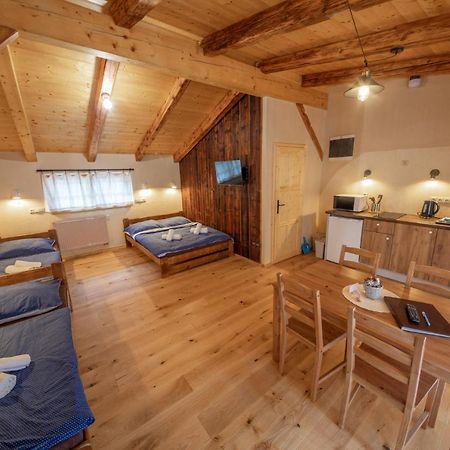 Apartment Ve Mlyne Teplice nad Metují Εξωτερικό φωτογραφία