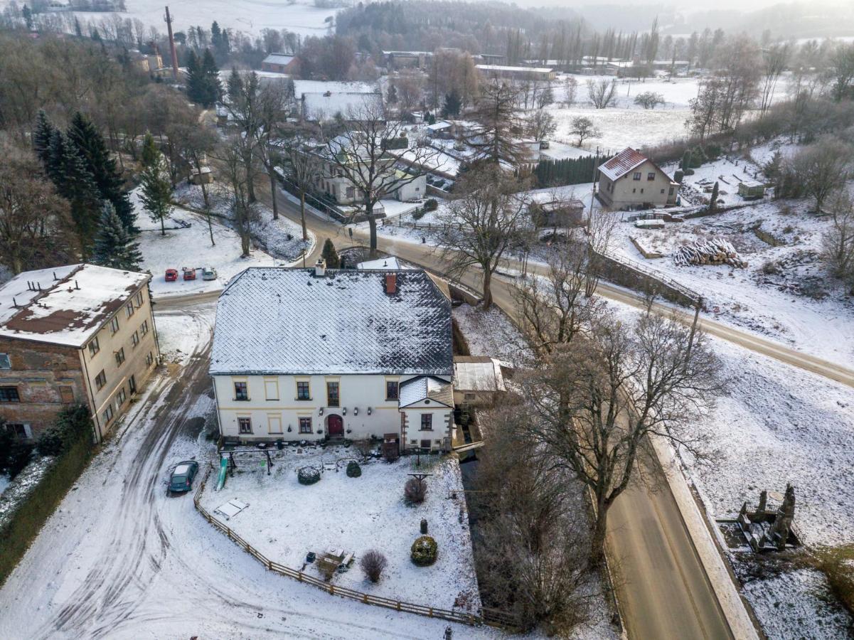Apartment Ve Mlyne Teplice nad Metují Εξωτερικό φωτογραφία